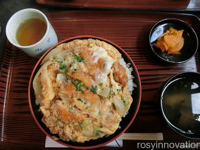 ゴンべ　カツ丼大盛り